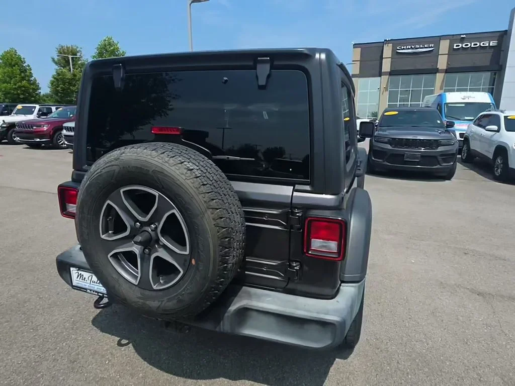 Certified Used 2019 Gray Jeep Unlimited Sport S image 7