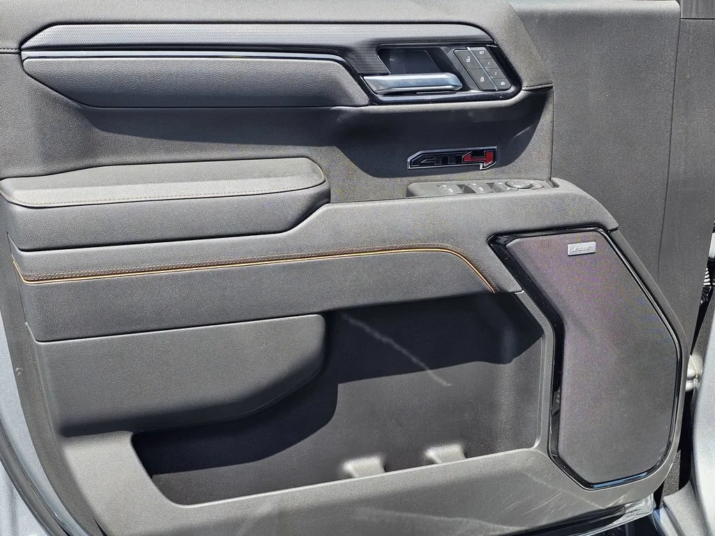 Used 2025 Sterling Metallic GMC AT4 image 15