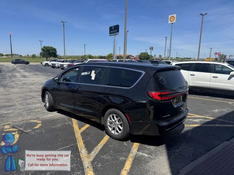Used 2024 Diamond Black Crystal Pearlcoat Chrysler Touring L image 3