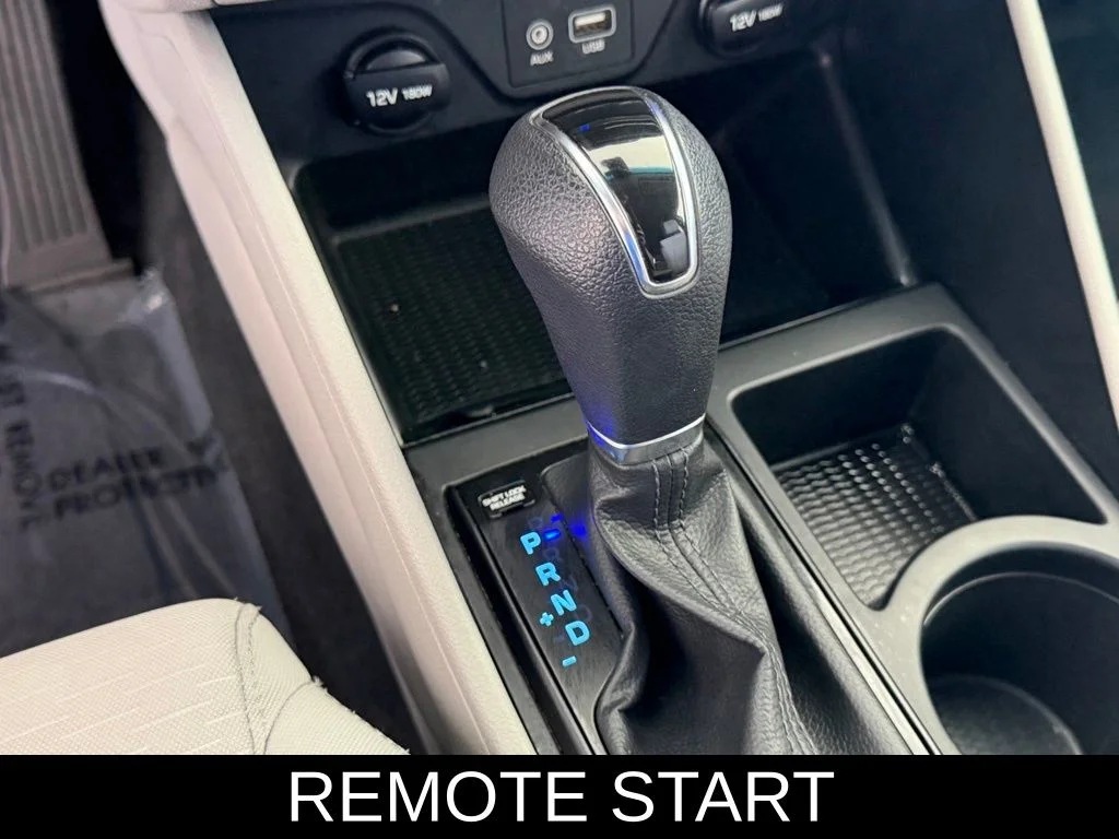 Used 2019 White Hyundai Value image 10
