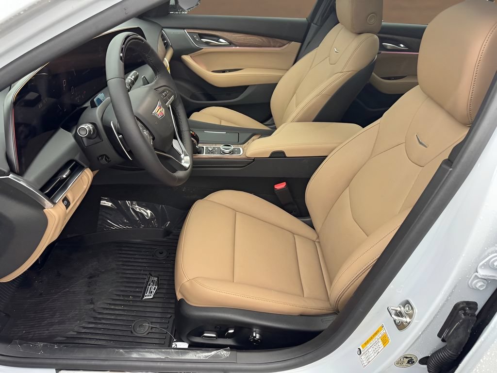 New 2026 Vibrant White Tricoat Cadillac Premium Luxury image 10