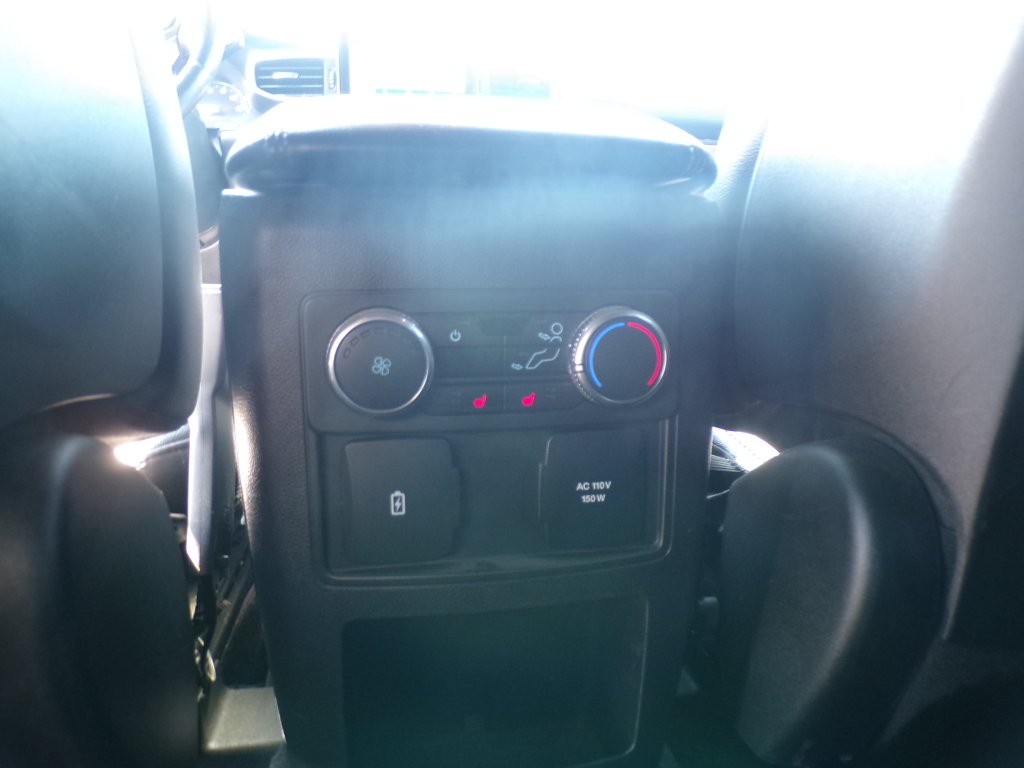 Used 2020 Agate Black Metallic Ford Limited image 17
