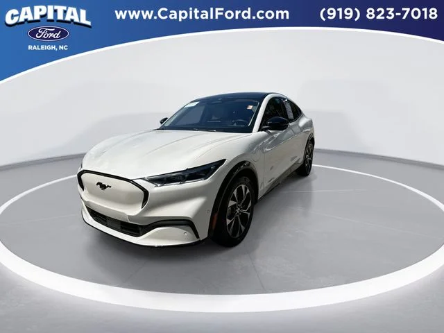 Used 2023 White Ford Premium image 4