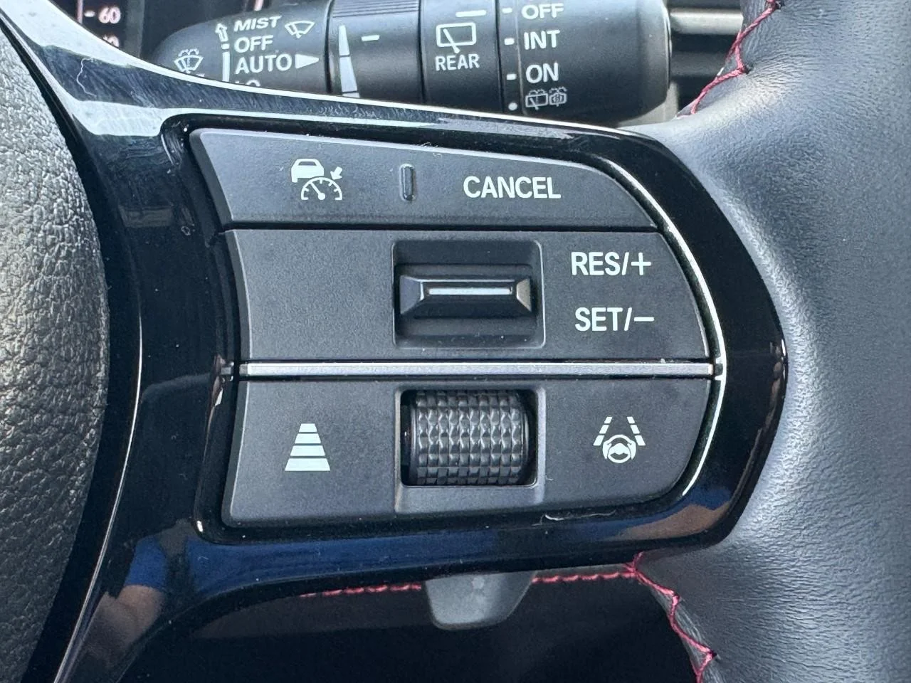 Used 2025 Platinum White Pearl Honda AWD Black Edition image 24