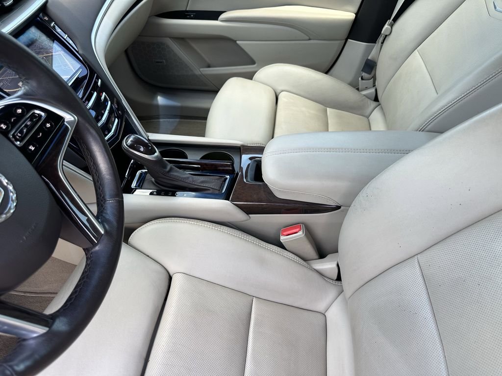 Used 2014 Blue Cadillac Luxury image 23