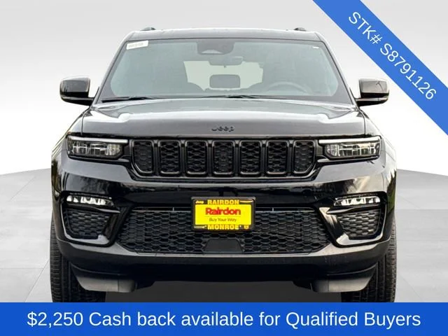 New 2025 Diamond Black Crystal Pearl-Coat Exterior Paint Jeep Limited image 2