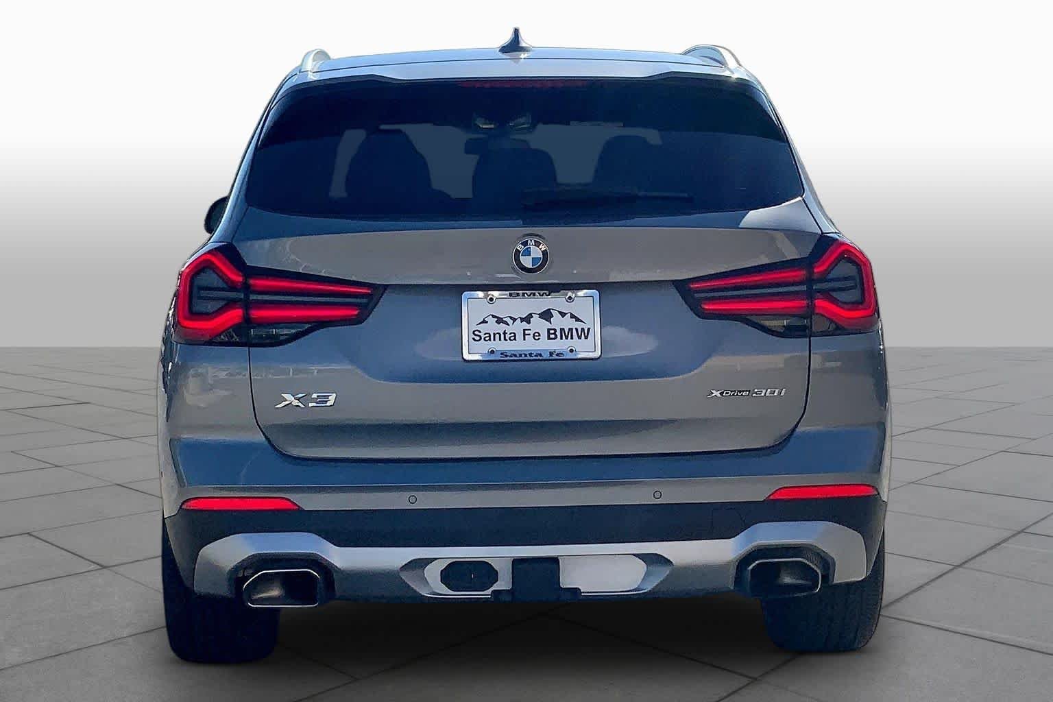 Used 2024 Skyscraper Grey Metallic BMW xDrive30i image 4