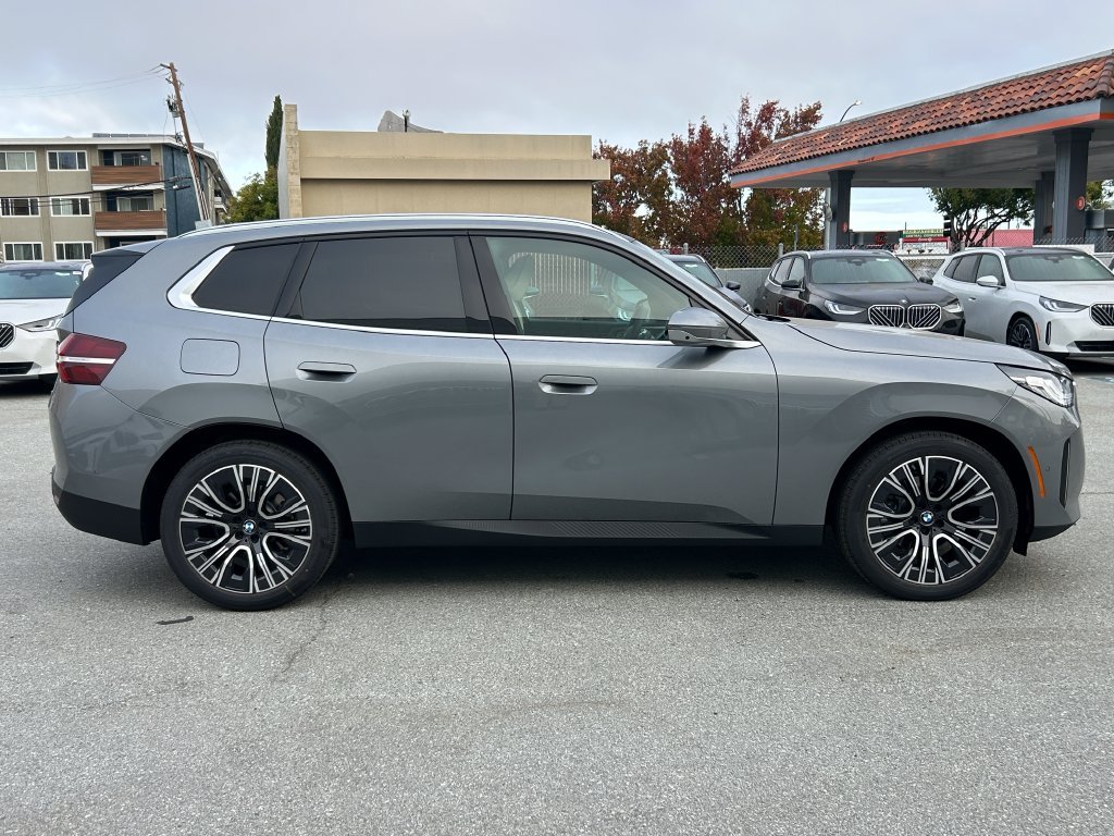 New 2026 Skyscraper Grey Metallic BMW 30 xDrive image 6