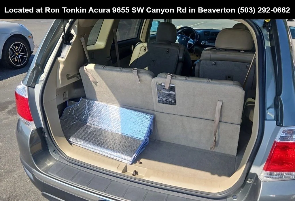Used 2012 Cypress Pearl Toyota SE image 14