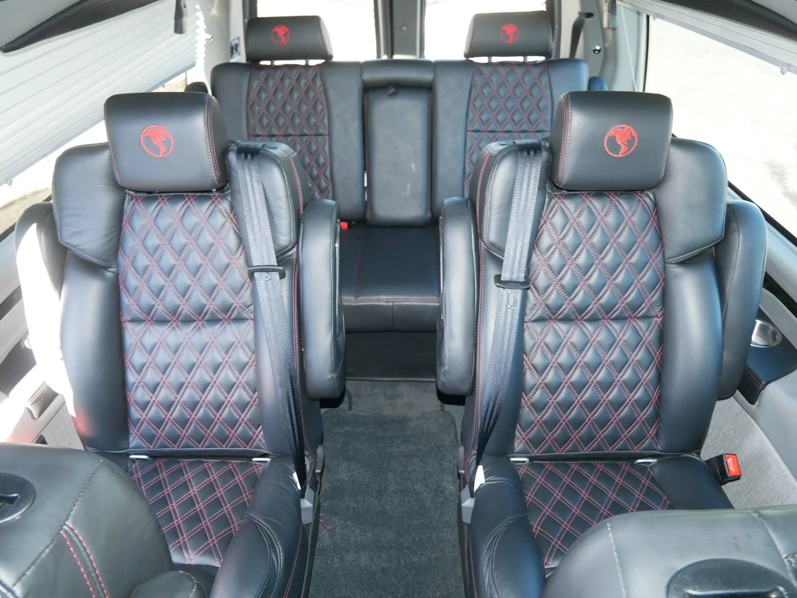 Used 2025 Onyx Black GMC Work Van image 18