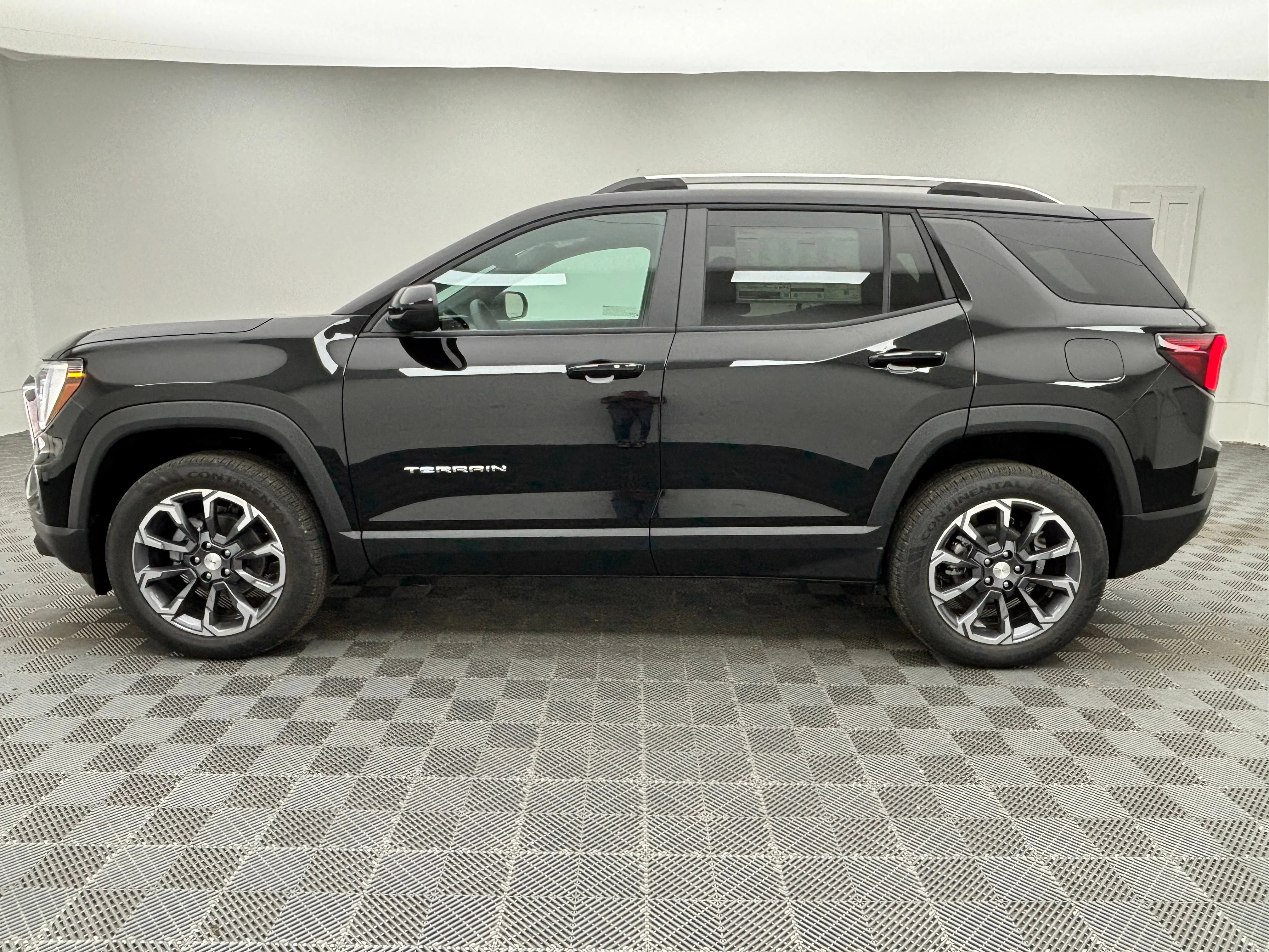 2027 GMC Terrain Elevation - Photo 13