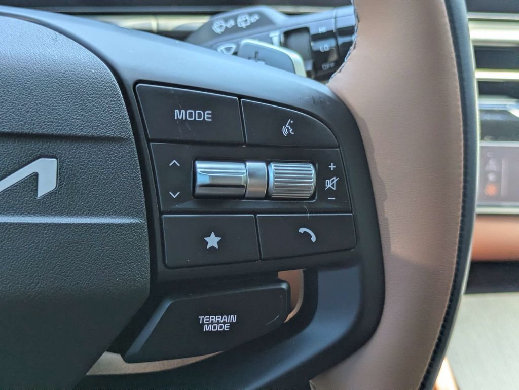 New 2026 Wolf Gray Kia X-Line image 28