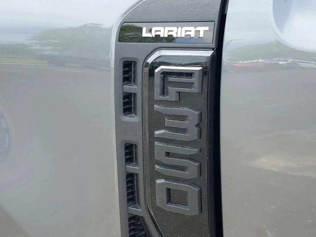 New 2026 Carbonized Gray Metallic Ford F-350® Lariat® image 33