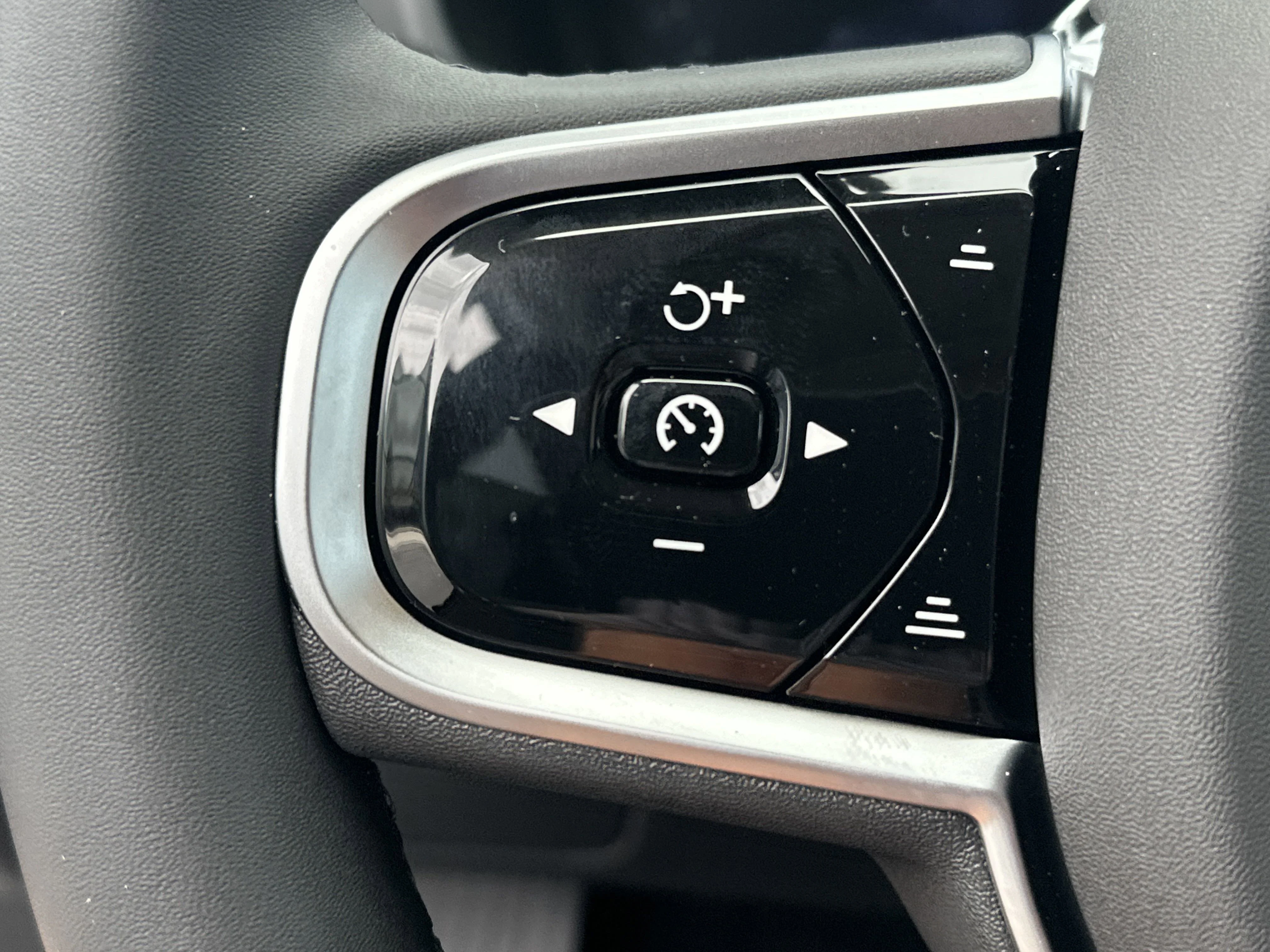 2026 Volvo XC90 Ultra - Photo 22