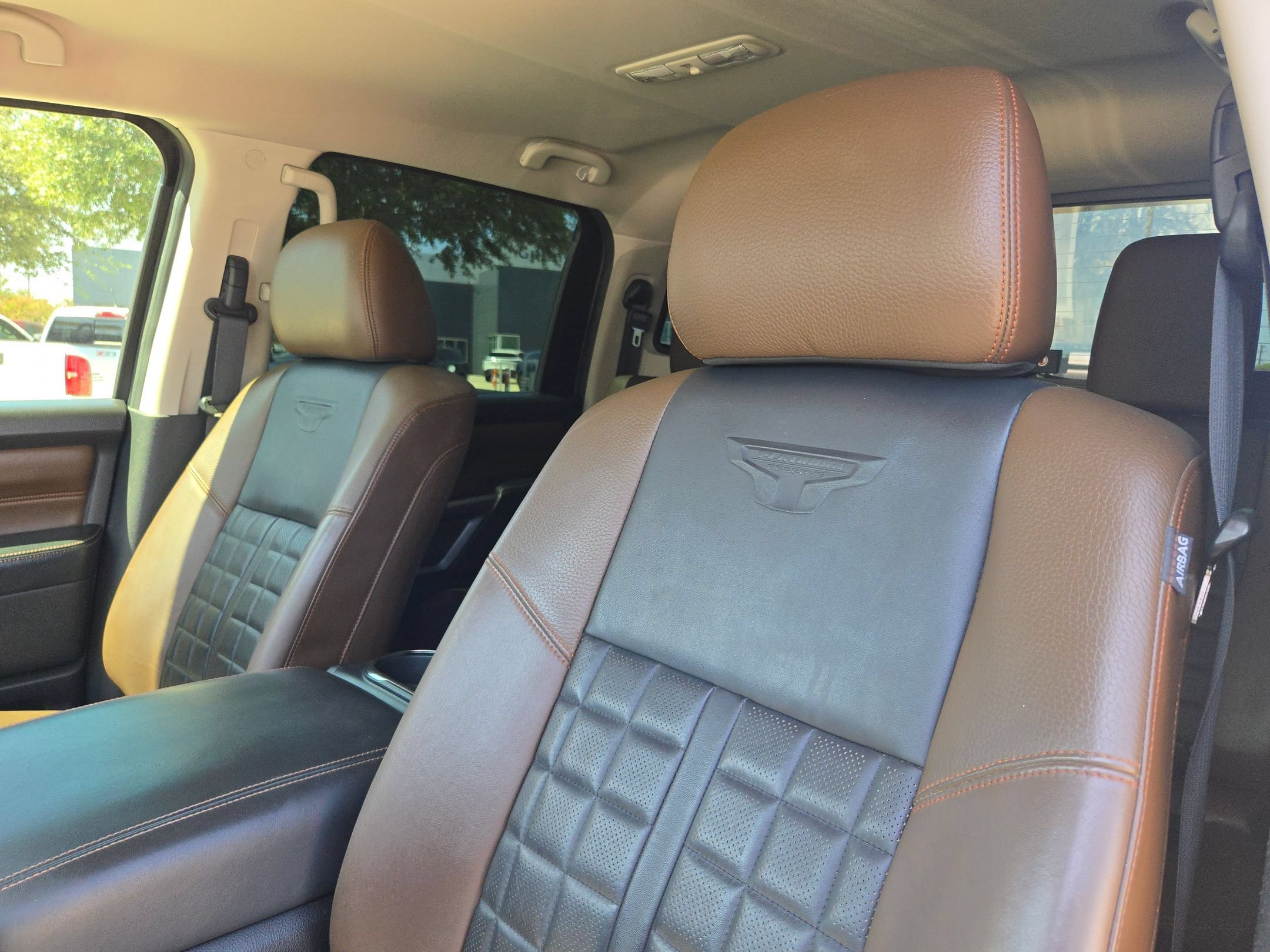 Used 2016 Magnetic Black Nissan Platinum Reserve image 9