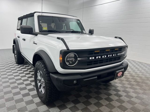 Used 2021 Oxford White Ford Base image 1