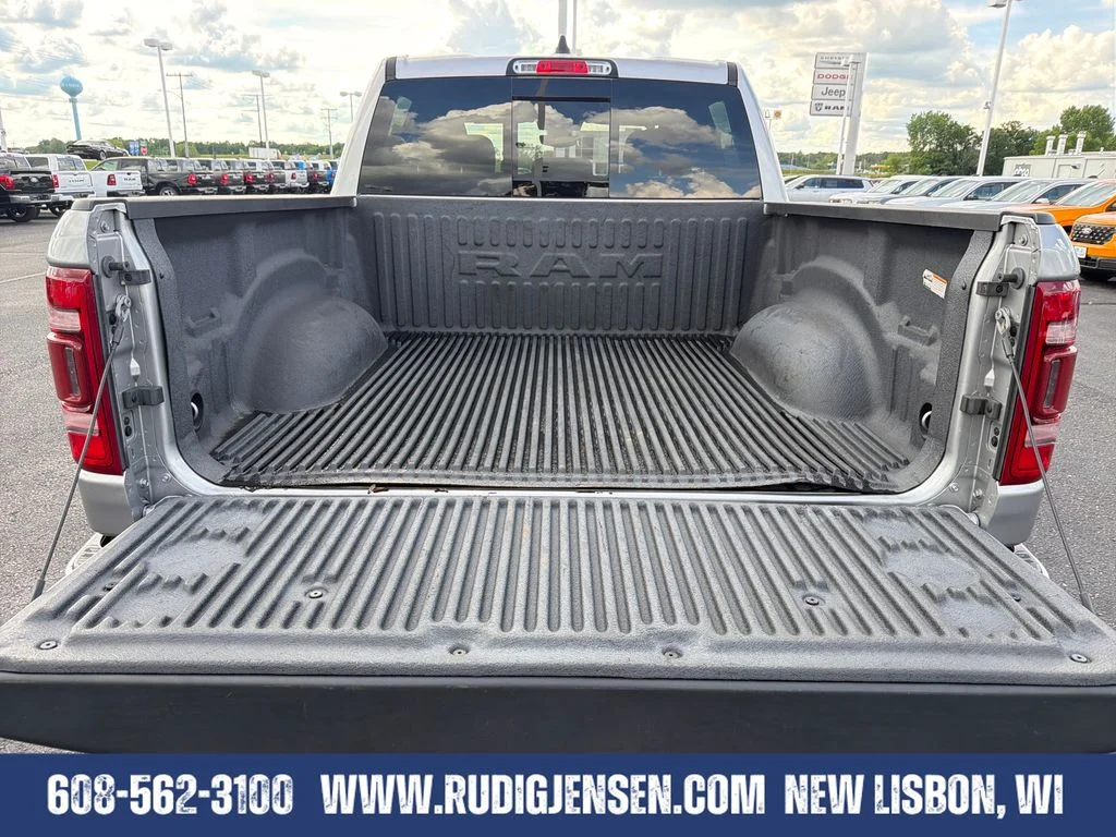 Used 2022 Silver Ram Big Horn/Lone Star image 22