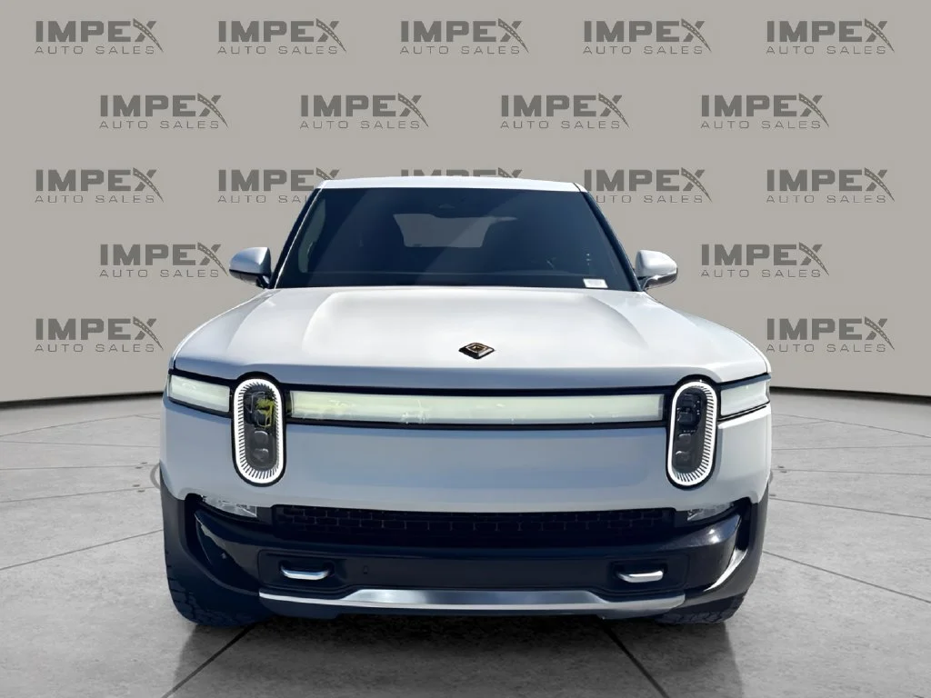 Used 2022 White Rivian Adventure image 8