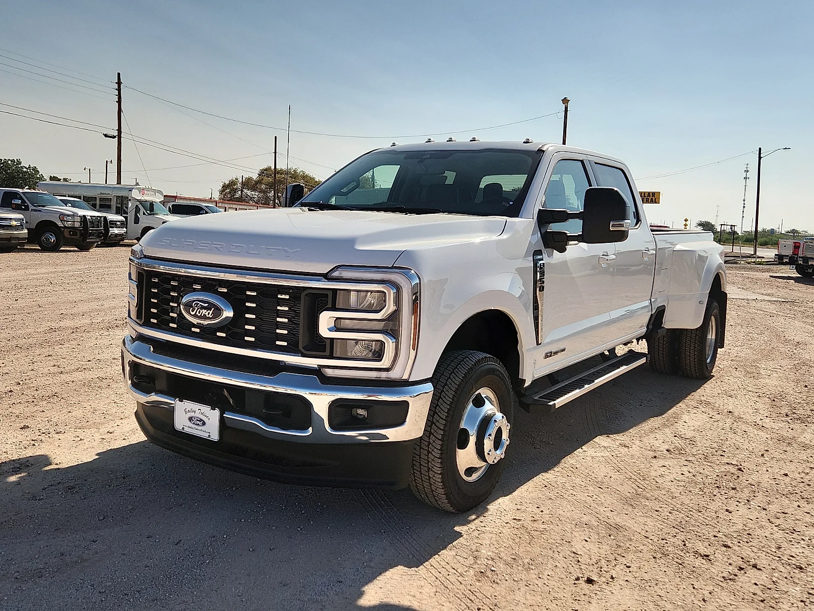 New 2026 Oxford White Ford Lariat image 3