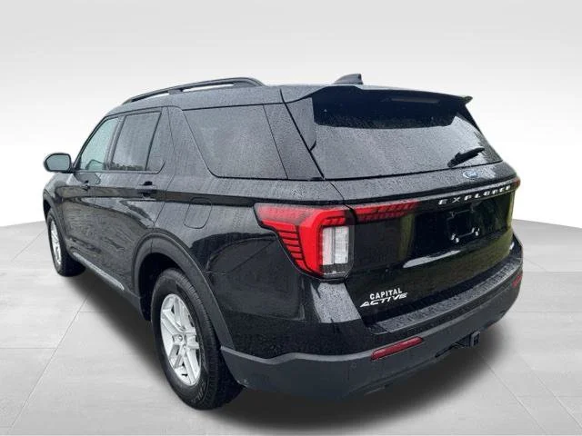 Used 2025 Black Ford Active image 5
