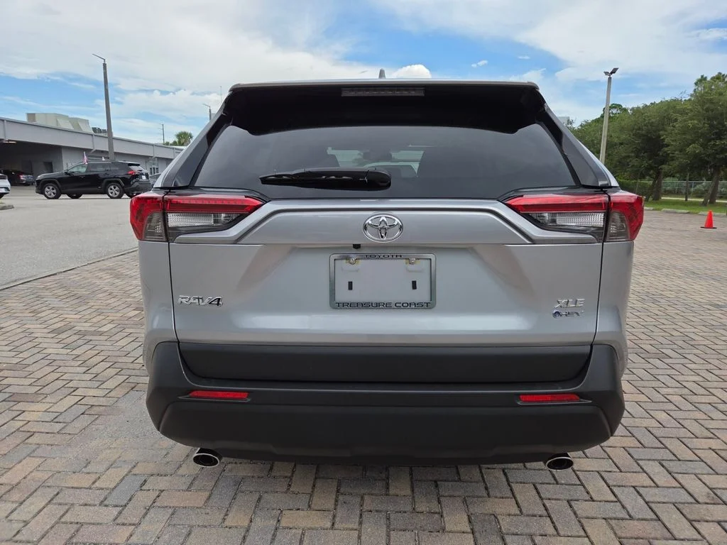 Certified Used 2025 Silver Toyota XLE image 10
