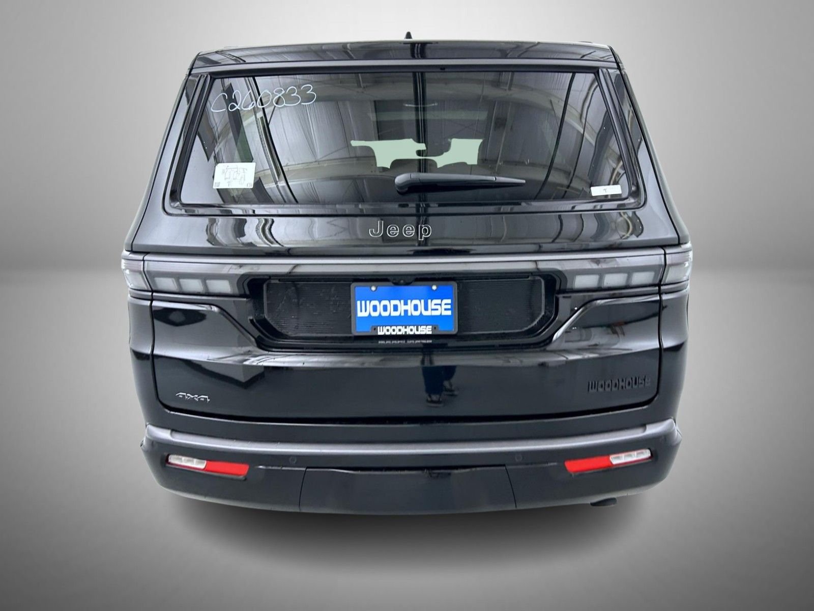 New 2026 High Gloss Black Exterior Paint Jeep Summit Obsidian image 6