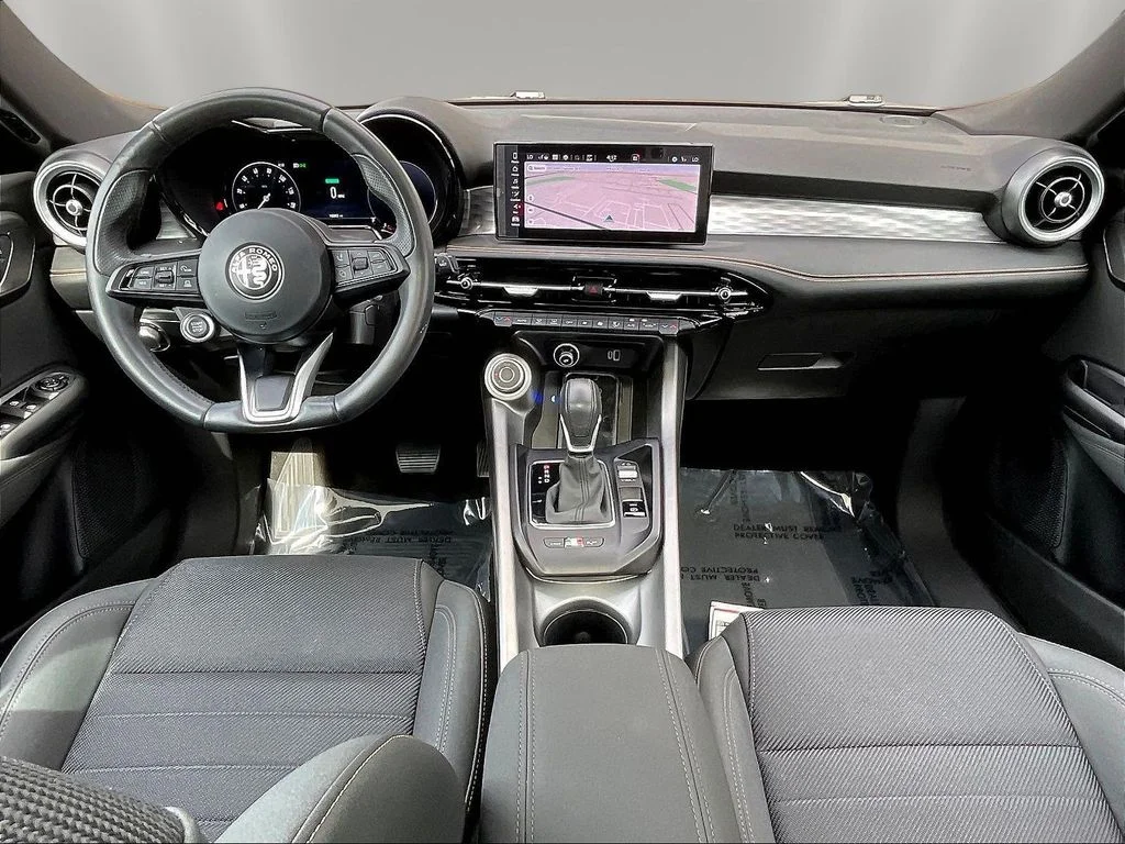 Used 2024 Grigio Alfa Romeo Ti image 7