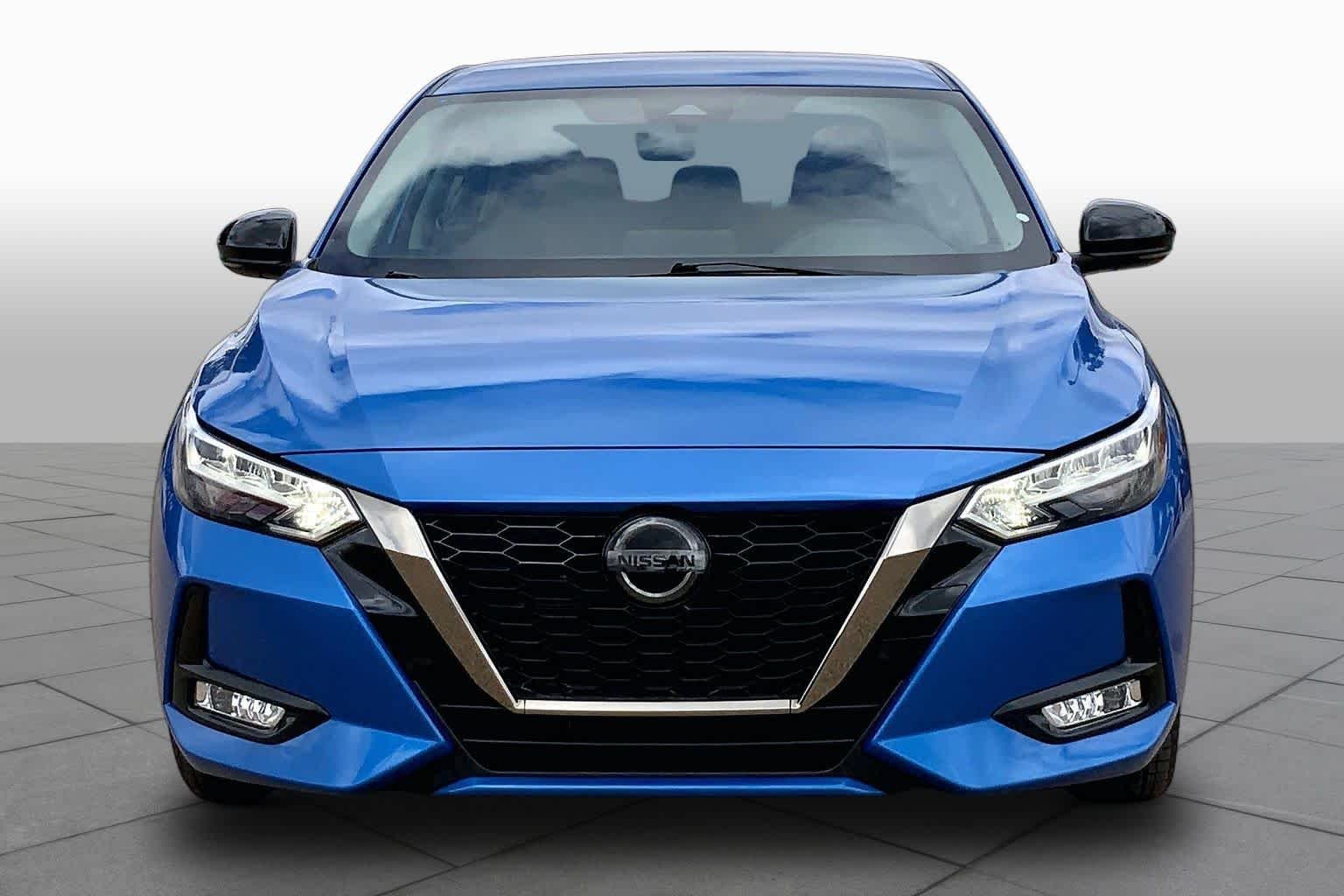 Used 2023 Electric Blue Metallic Nissan SR image 4