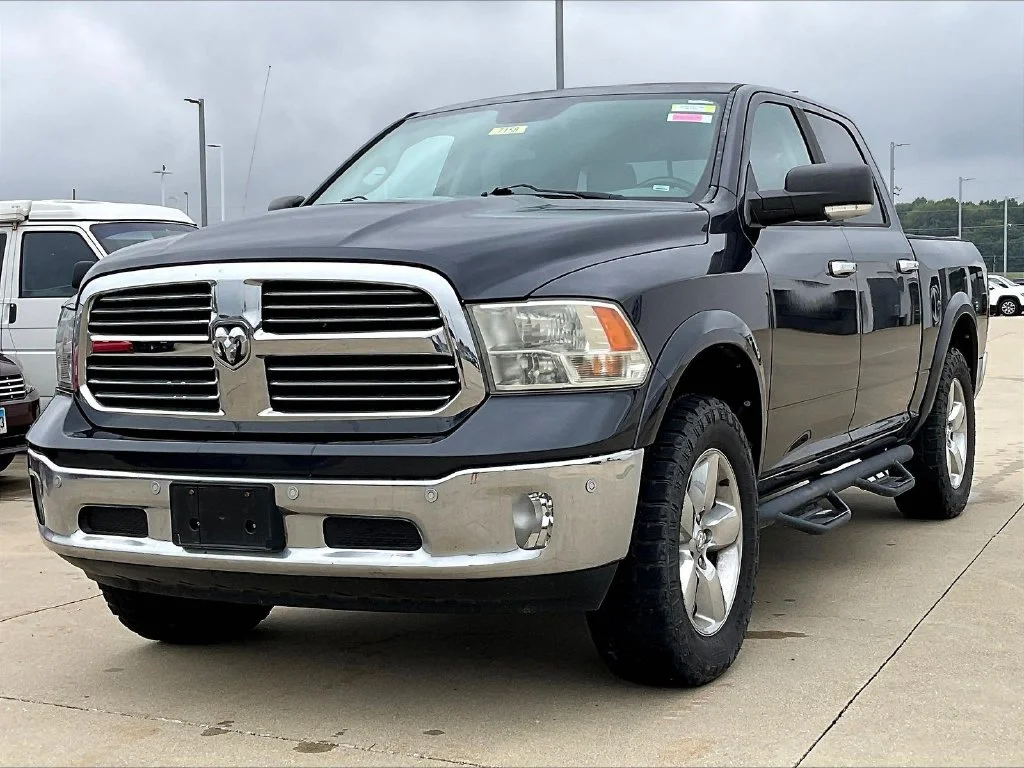 Used 2015 Gray Ram Big Horn image 4