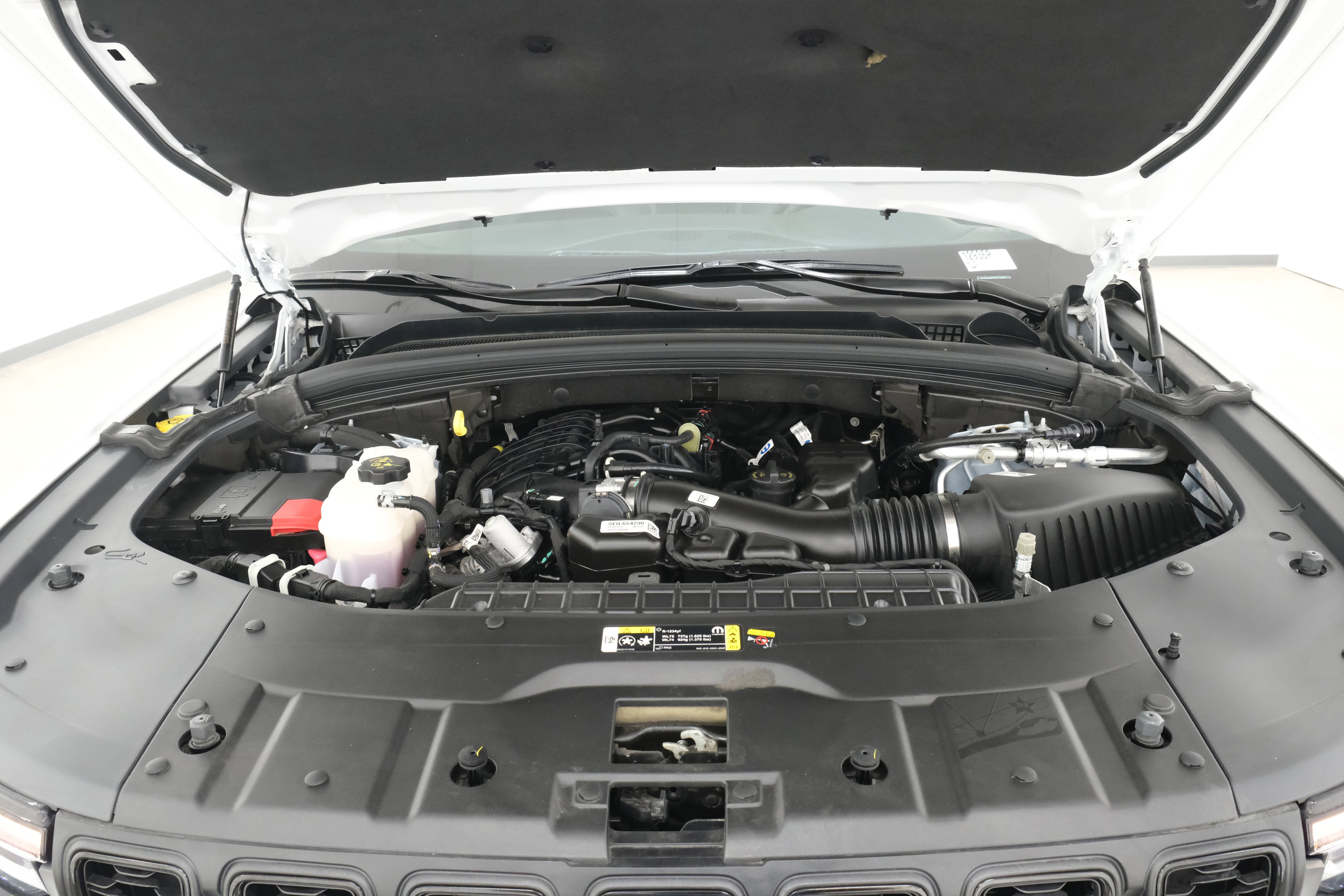 Used 2023 Bright White Clearcoat Jeep Altitude X image 43