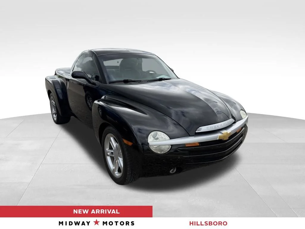 2003 Chevrolet SSR LS's photo