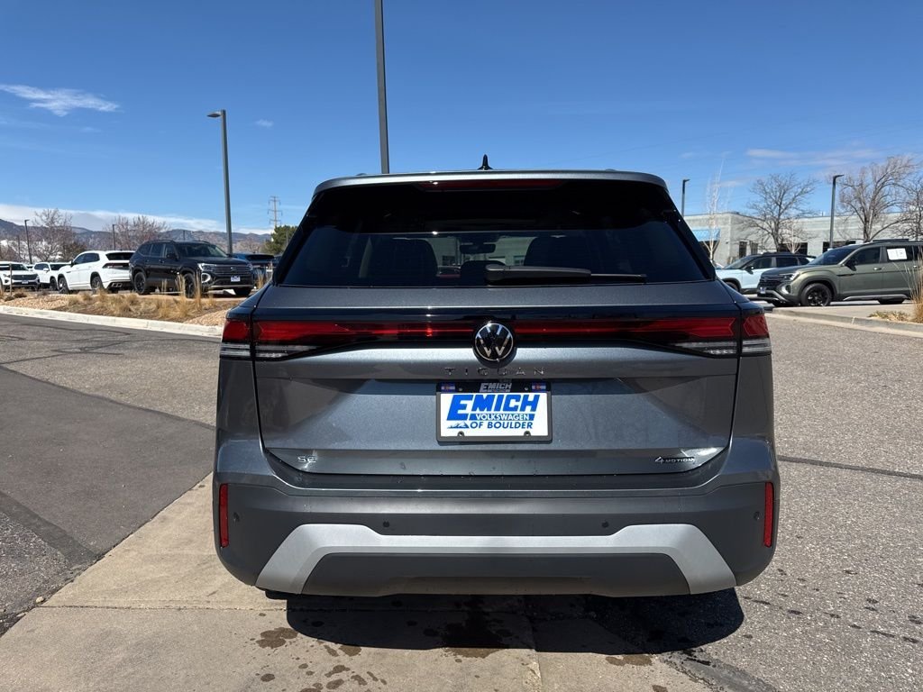 New 2026 Platinum Gray Metallic Volkswagen 2.0T SE image 4