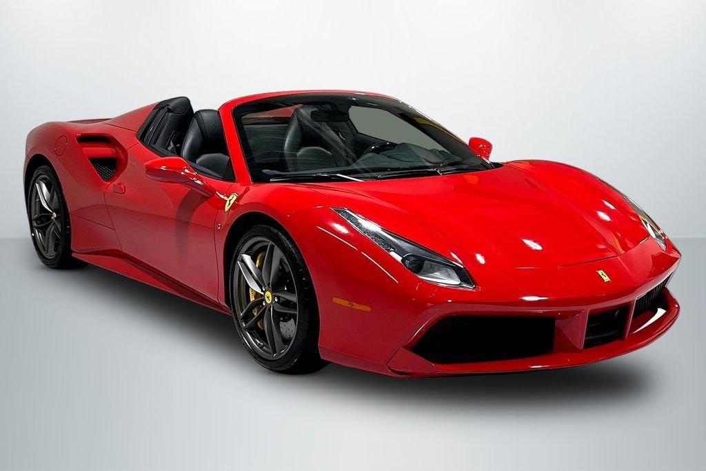 Used 2018  Ferrari  image 1