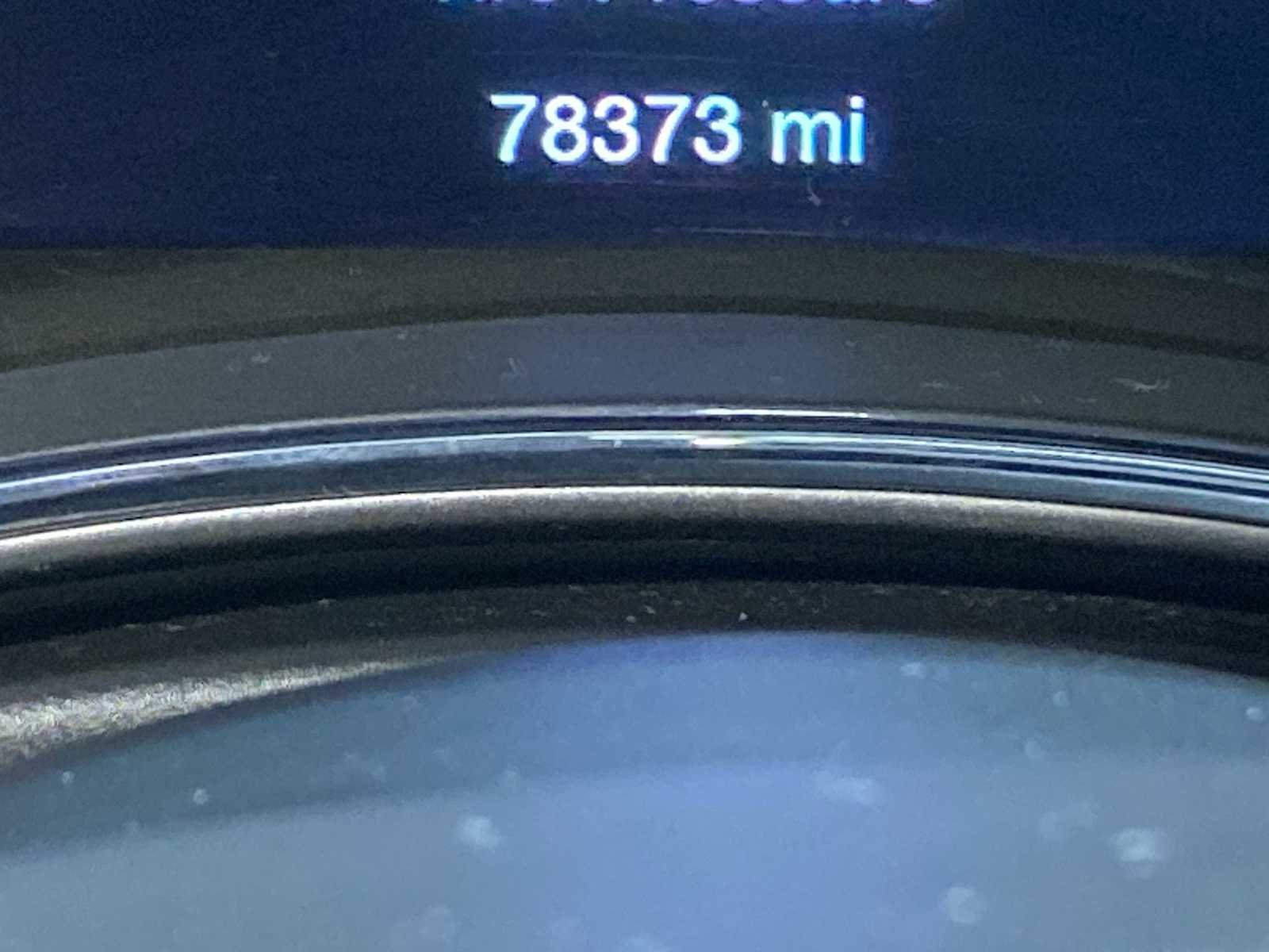 Used 2019 Diamond Black Crystal Pearlcoat Jeep Overland image 18