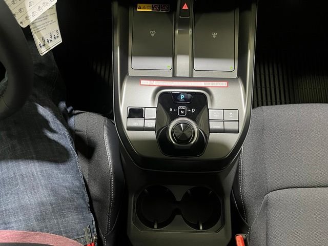 New 2026 Wind Chill Pearl <sup>1</sup> Toyota  SE image 22