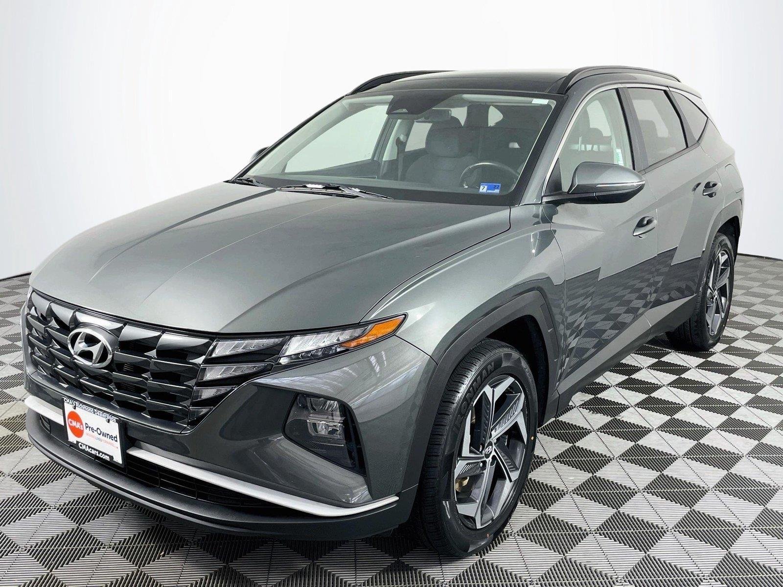 Used 2022 Amazon Gray Hyundai SEL Convenience image 3