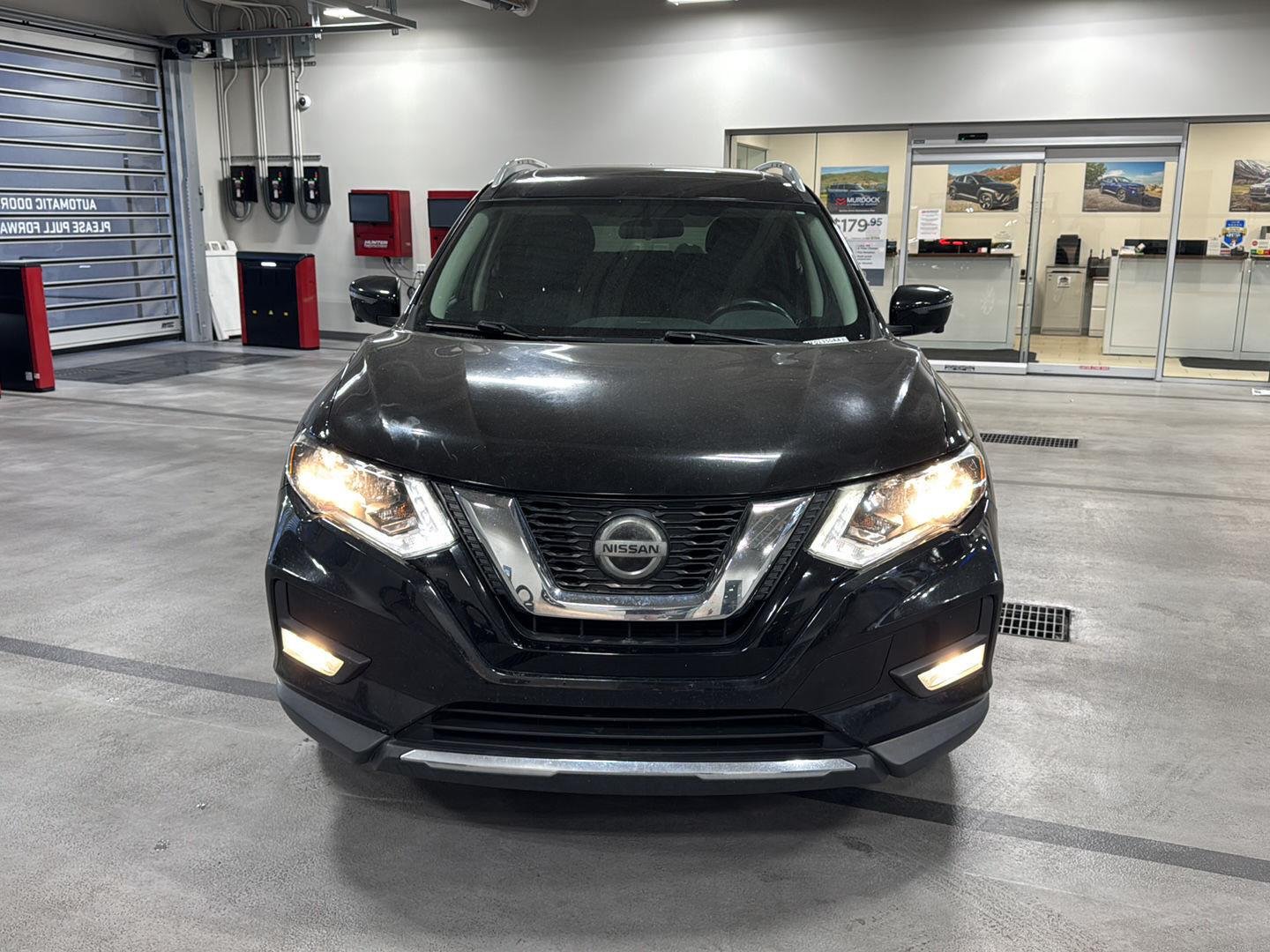 2018 Nissan Rogue SV - Photo 12