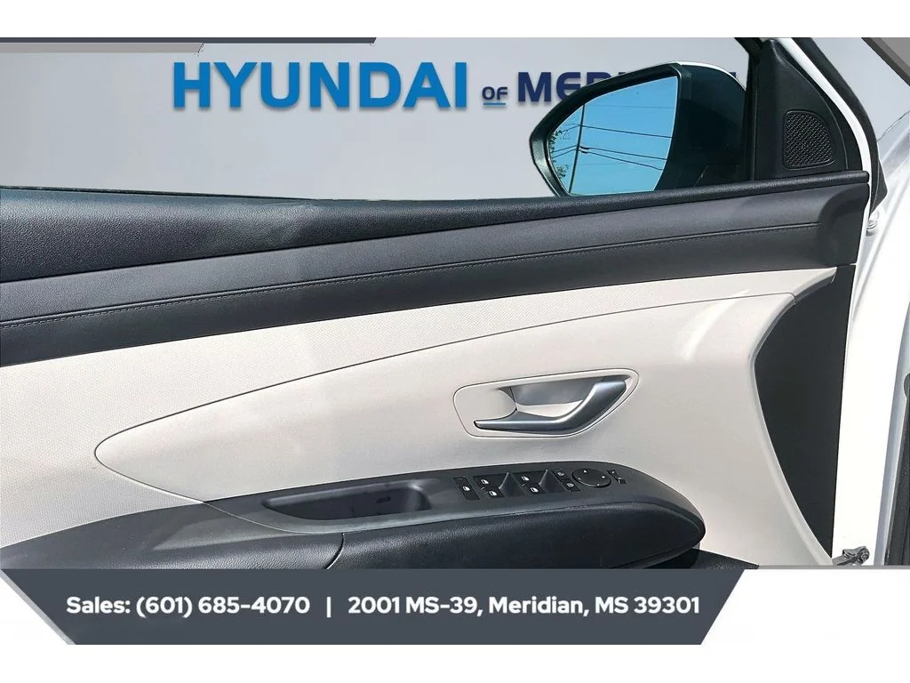 Used 2026 Serenity White Pearl Hyundai SE image 17
