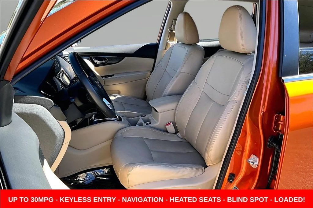 Used 2017 Orange Nissan SL image 24