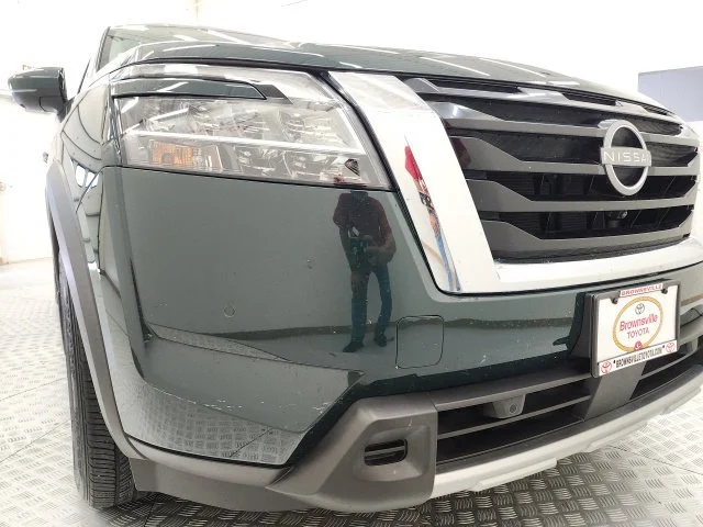 Used 2024 Black Nissan SL image 9