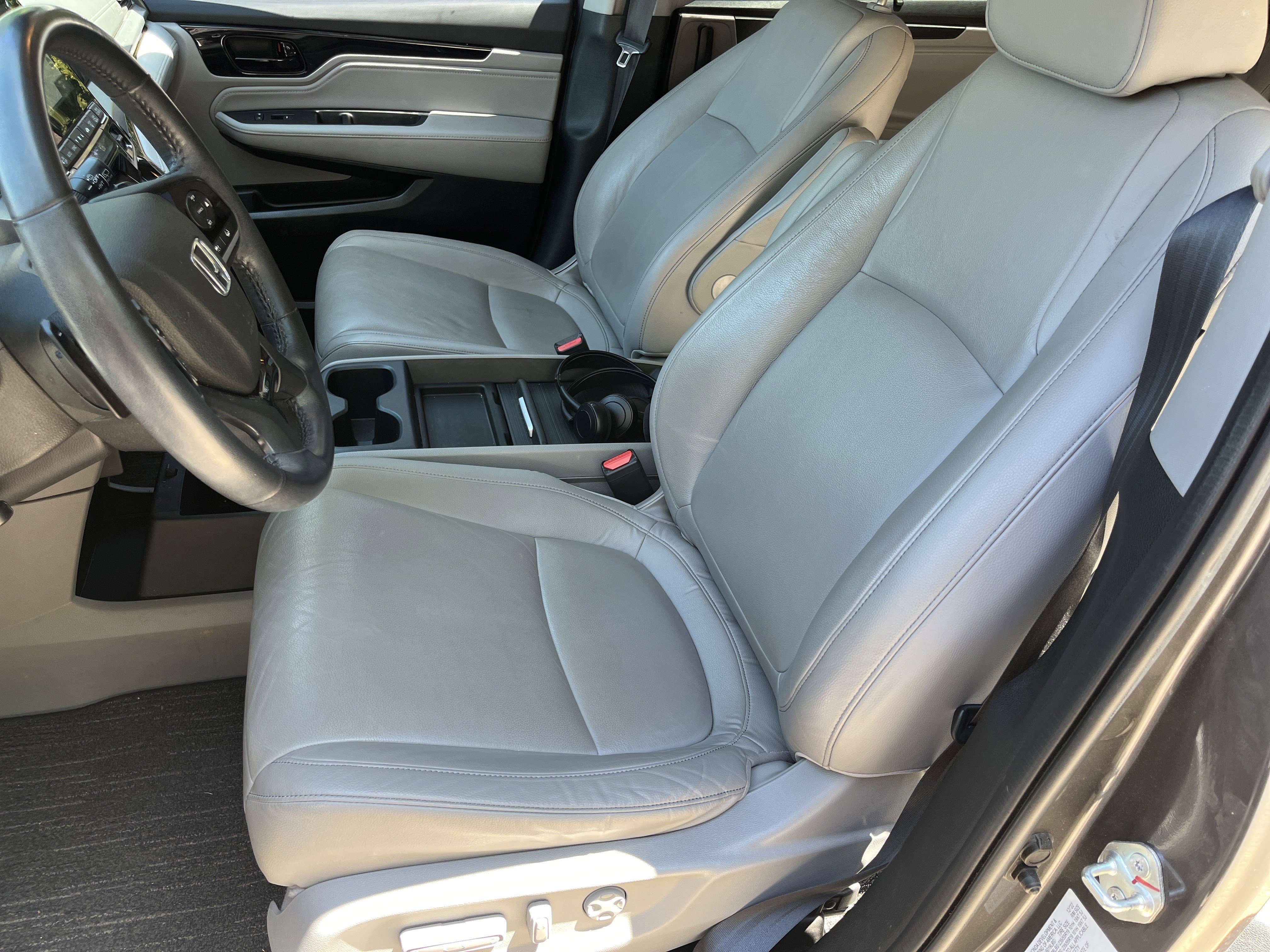 Used 2023 Charcoal Honda Touring image 17
