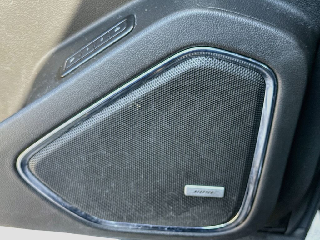Used 2019 Black Chevrolet Premier image 19