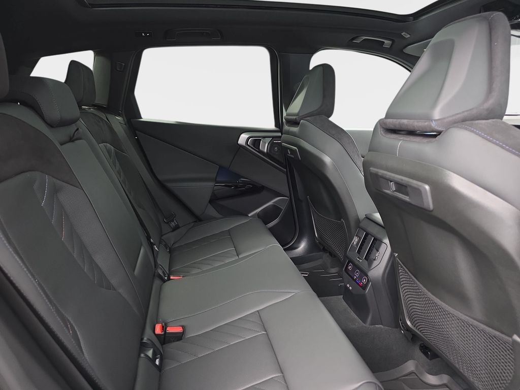 New 2026 Black Sapphire Metallic BMW M50 xDrive image 11