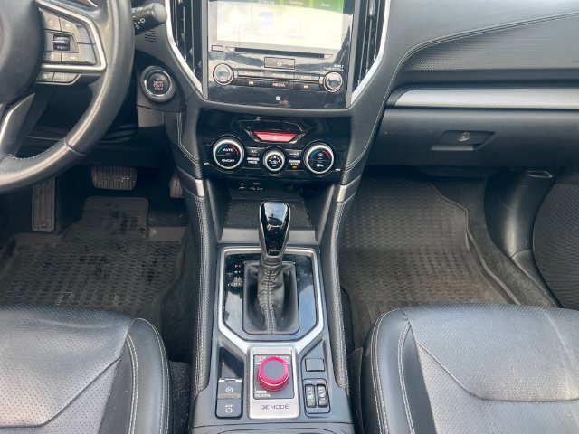 Used 2019 Crystal Black Silica Subaru Limited image 16