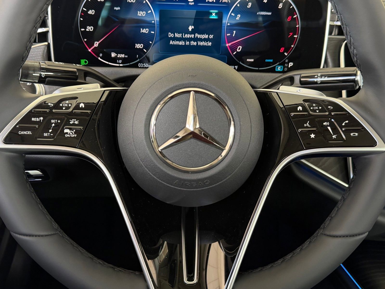 New 2026 Graphite Grey Metallic Mercedes-Benz E 450 image 33