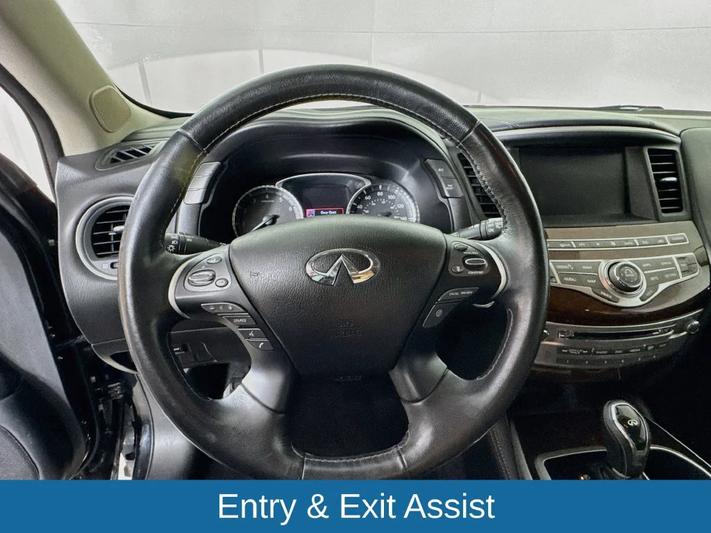 Used 2018 Black INFINITI  image 13