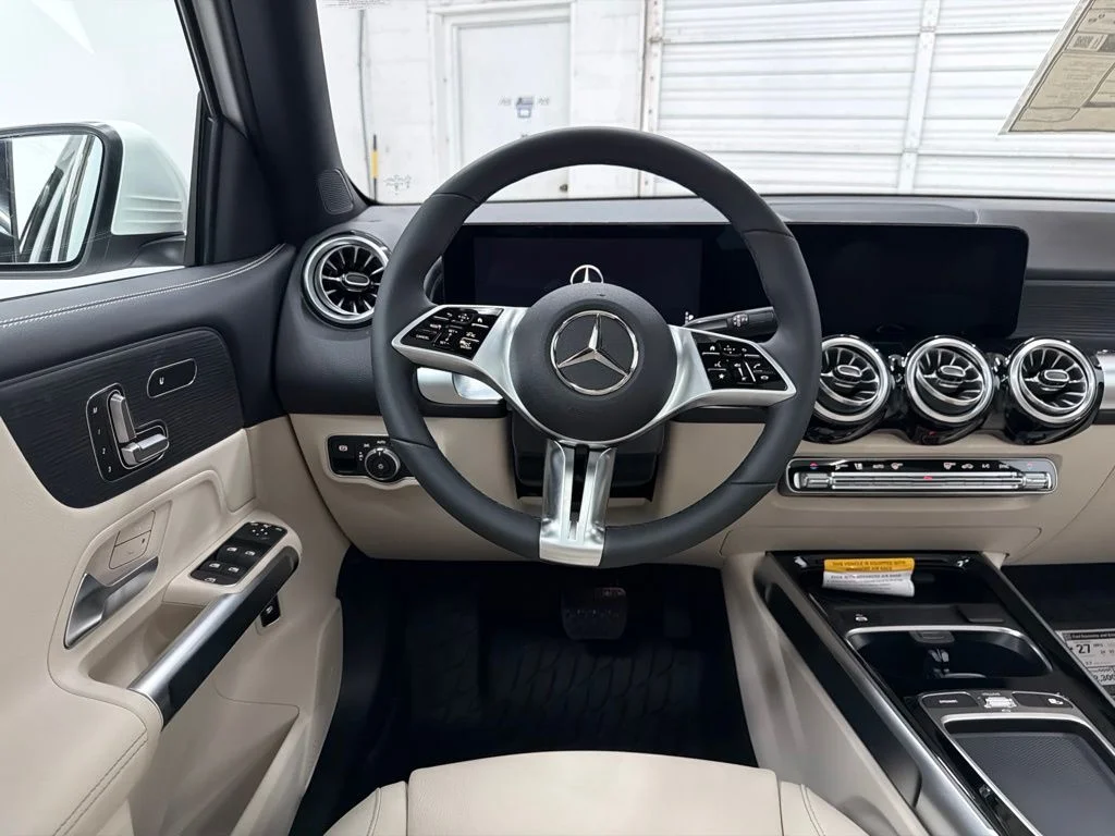 New 2026 White Mercedes-Benz GLB 250 image 20