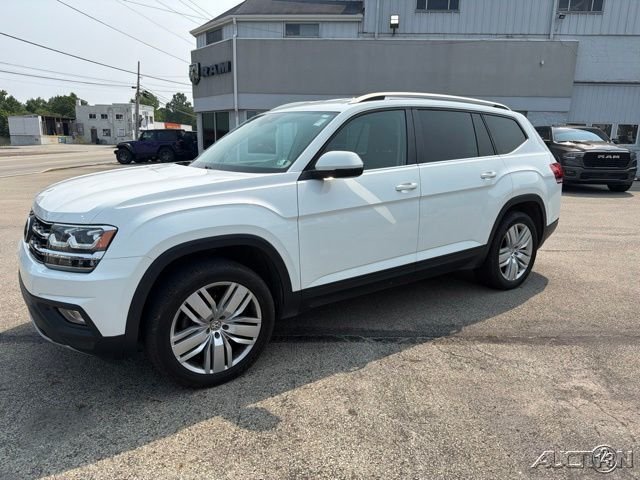 Used 2019 White Volkswagen 3.6L V6 SE image 1