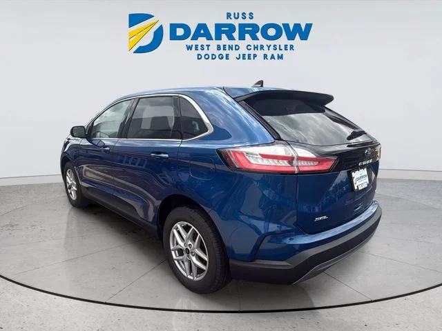 Used 2024 Blue Ford SEL image 3