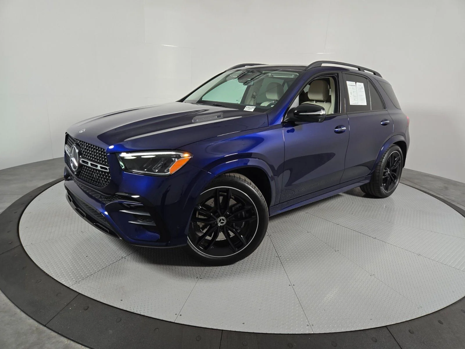 Used 2026 MANUFAKTUR Mystic Blue Metallic Mercedes-Benz GLE 450 image 1